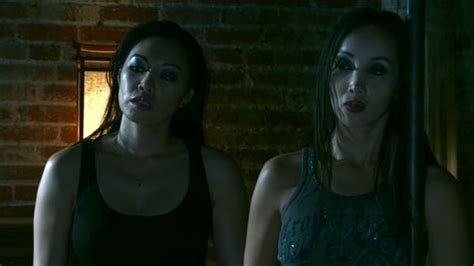 the hunted city of angels|Hunter and the Hunted (Live in the City of Angels) .